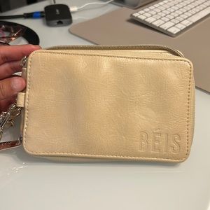 EUC Beis Travel Passport wallet in Beige